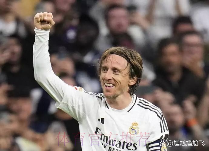 阿斯报：皇马为巴斯克斯开500万欧年薪续约报价